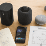 comparatif enceinte connectée trois modèles sur table
