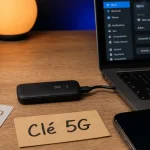 Clé 5G (clé 5g) modem USB sur bureau